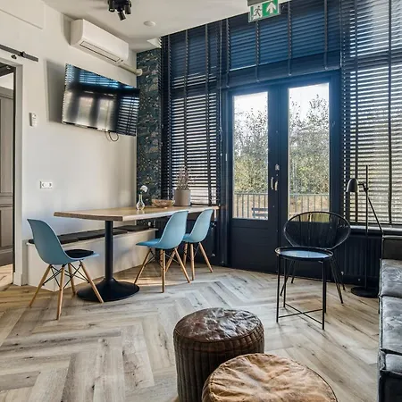 Apartment Hosted By Wendy Willem 2 *