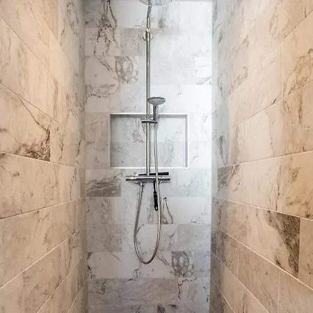 Hosted By Wendy Willem 2 아파트