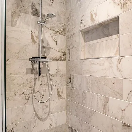 Hosted By Wendy Willem 2 아파트 헤이그